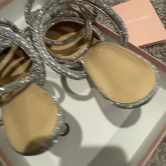 Mach & Mach - Picture 2 of 15